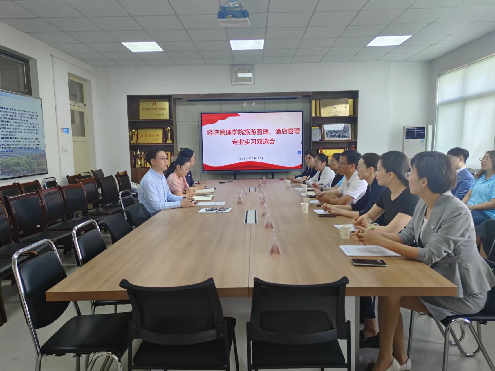 经济管理学院成功举办酒店管理、旅游管理2025届毕业生实习双选会-济宁学院