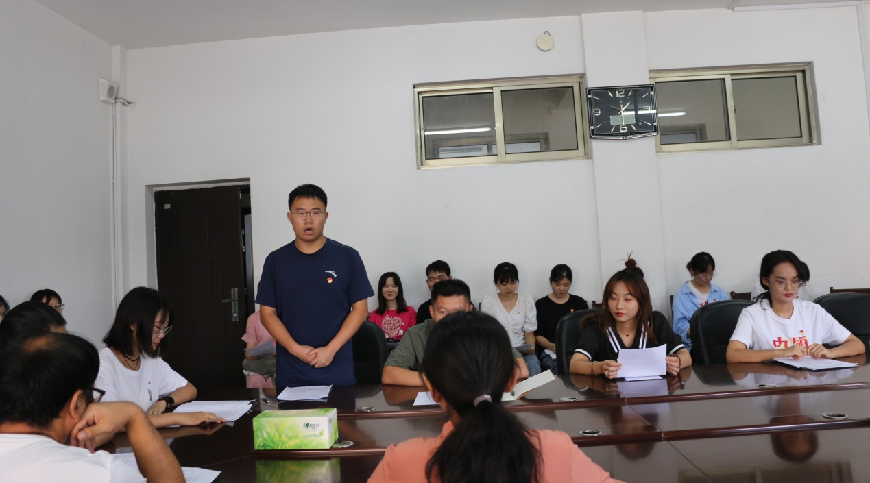 说明: E:\教务新闻稿\教师教育学院学生党支部召开党史学习教育专题组织生活会 新闻稿\2.jpg 说明: E:\教务新闻稿\教师教育学院学生党支部召开党史学习教育专题组织生活会 新闻稿\2.jpg